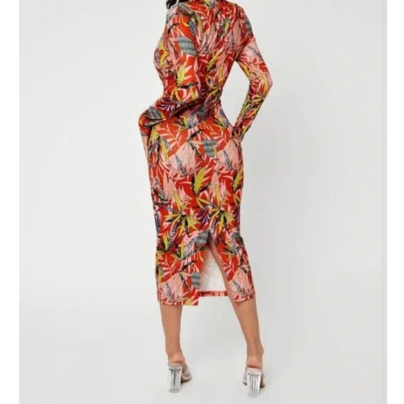 Multicolored Bodycon Dress - Picture 12 of 14